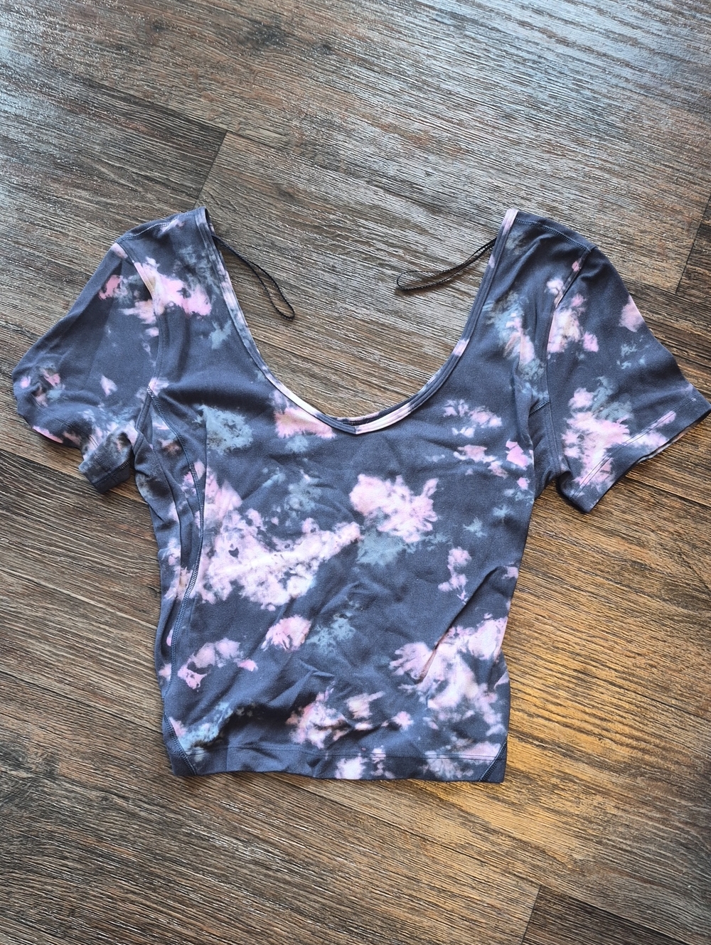 lululemon athletica Women's Navy and Pink Tie-Dye Scoop Crop Top